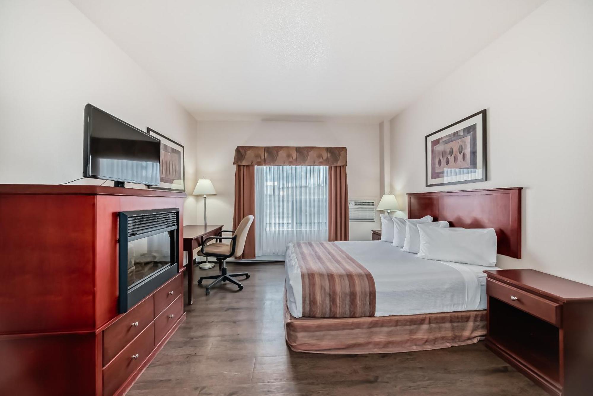 Grande Cache Inn & Suites エクステリア 写真