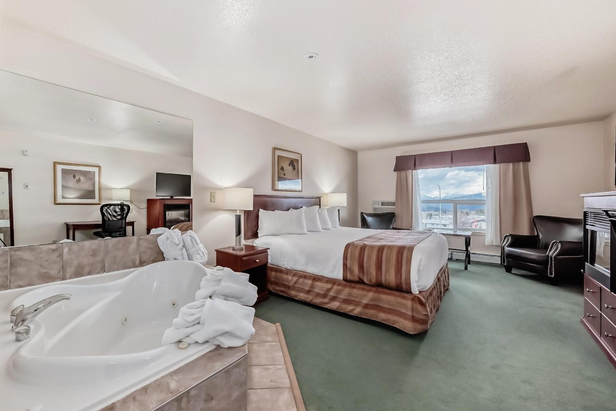 Grande Cache Inn & Suites エクステリア 写真