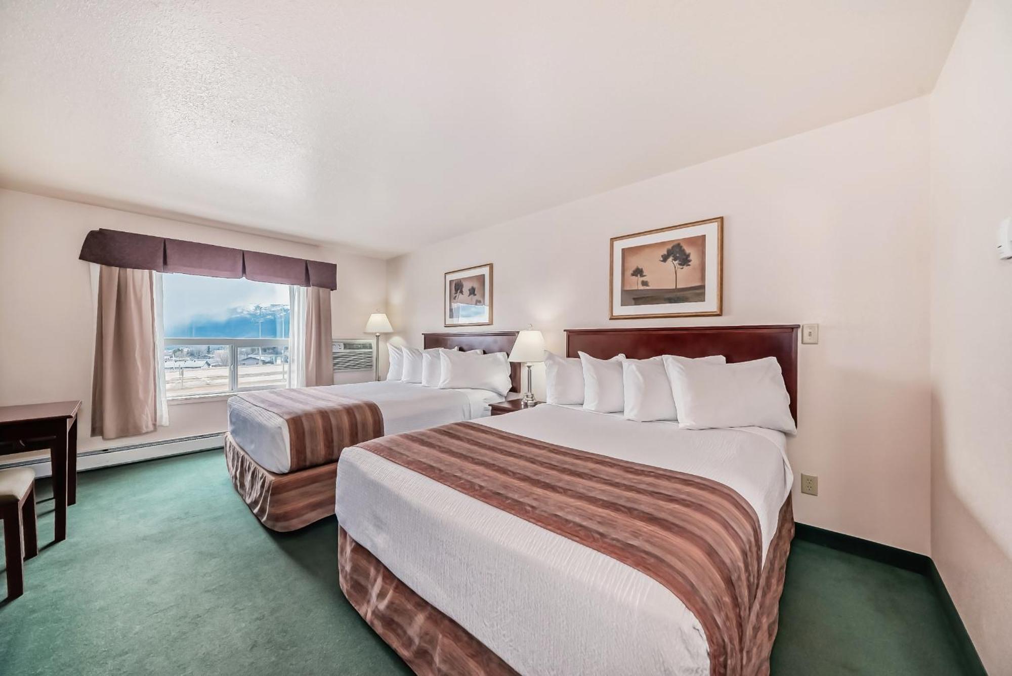 Grande Cache Inn & Suites エクステリア 写真
