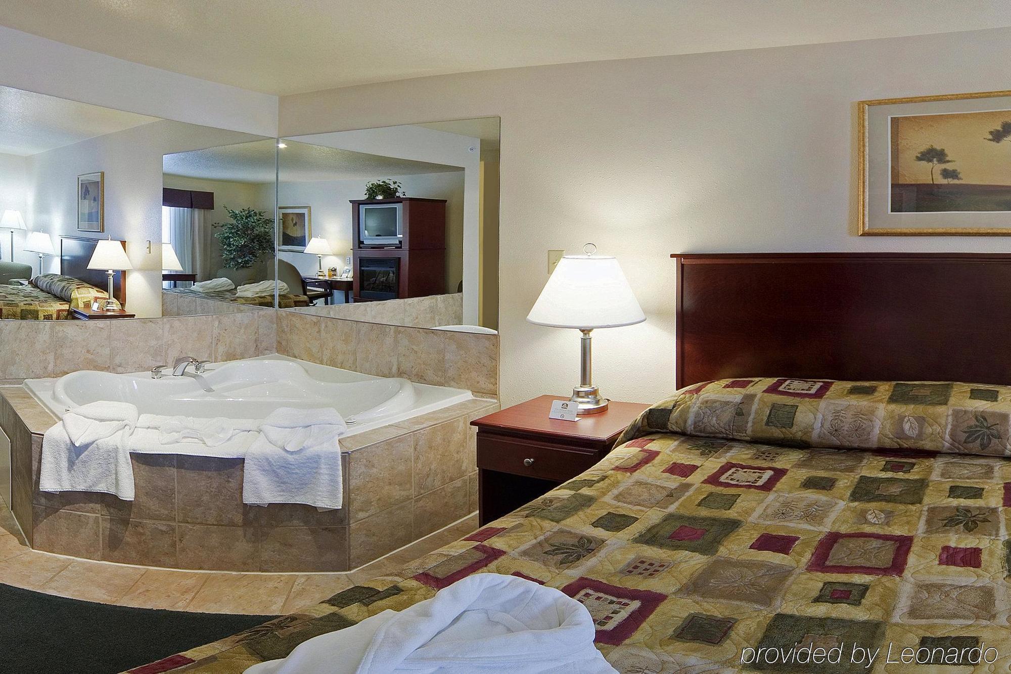 Grande Cache Inn & Suites 部屋 写真
