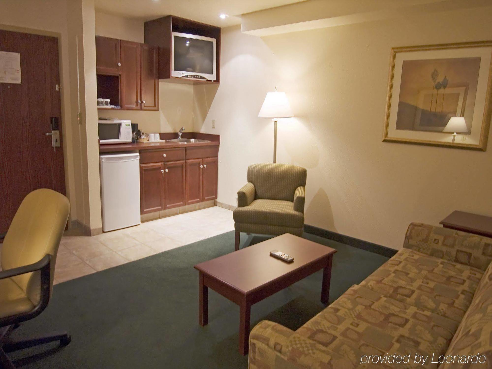 Grande Cache Inn & Suites 部屋 写真