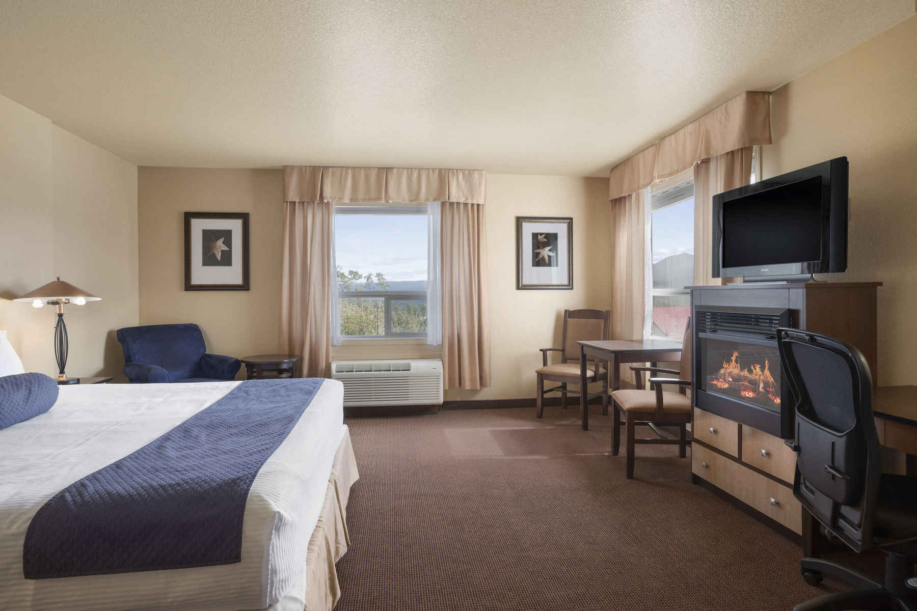 Grande Cache Inn & Suites エクステリア 写真